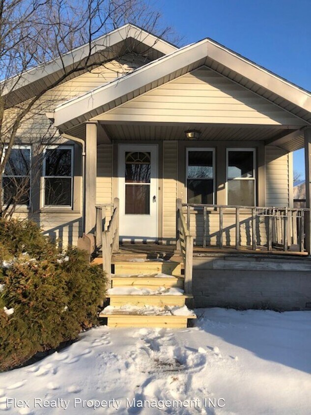 Foto principal - 2 br, 1 bath House - 307 DANBERRY ST.