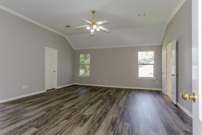 Building Photo - 2207 Stoneycreek Park Ct