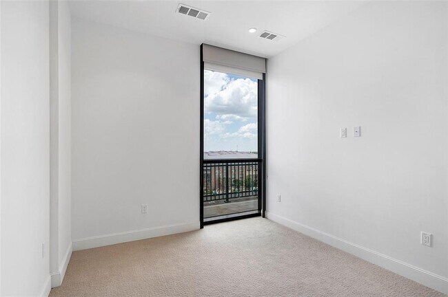 Foto del edificio - 1211 Caroline St