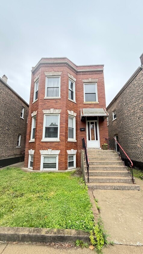 Foto principal - 3137 W 42nd St