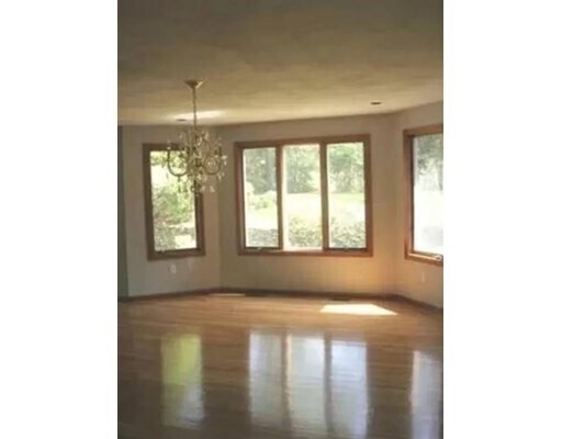 Building Photo - 130 E Emerson Rd