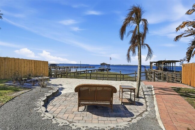 Building Photo - 6254 Alligator Lake Shore E