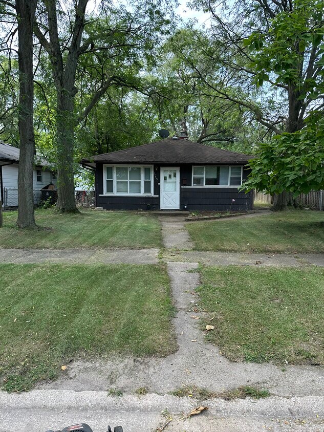 Building Photo - 14612 Shepard Dr