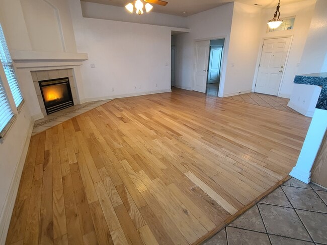 Building Photo - 604 Westwinds Dr