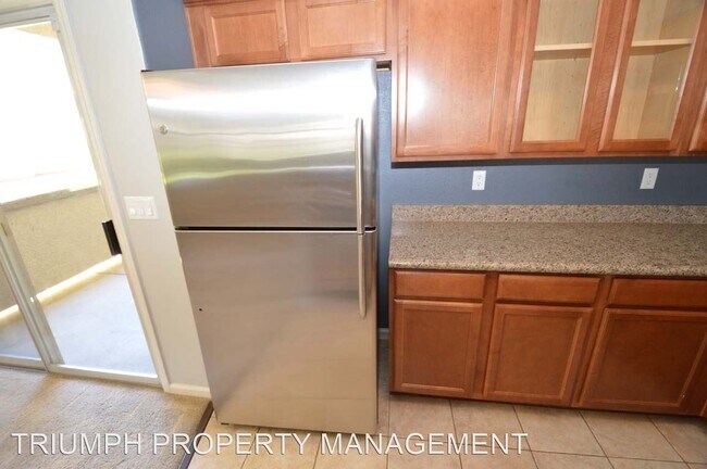 Building Photo - 2 br, 2 bath House - 1609 Queen Victoria #104