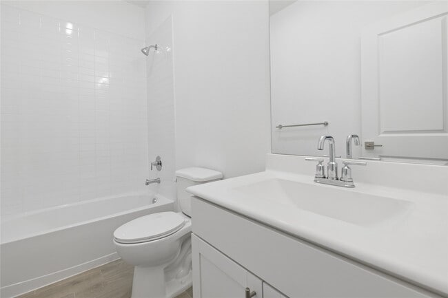 Building Photo - 8434 Tranquil Bay Ct