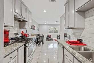 Building Photo - 6311 Bluestone Dr