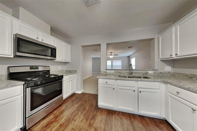 Foto del edificio - 21735 Texian Ct