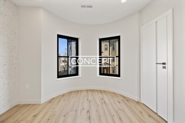 Foto del edificio - 141 N St