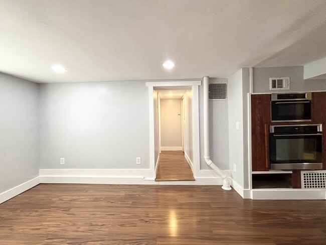 Building Photo - 679 S 1300 E