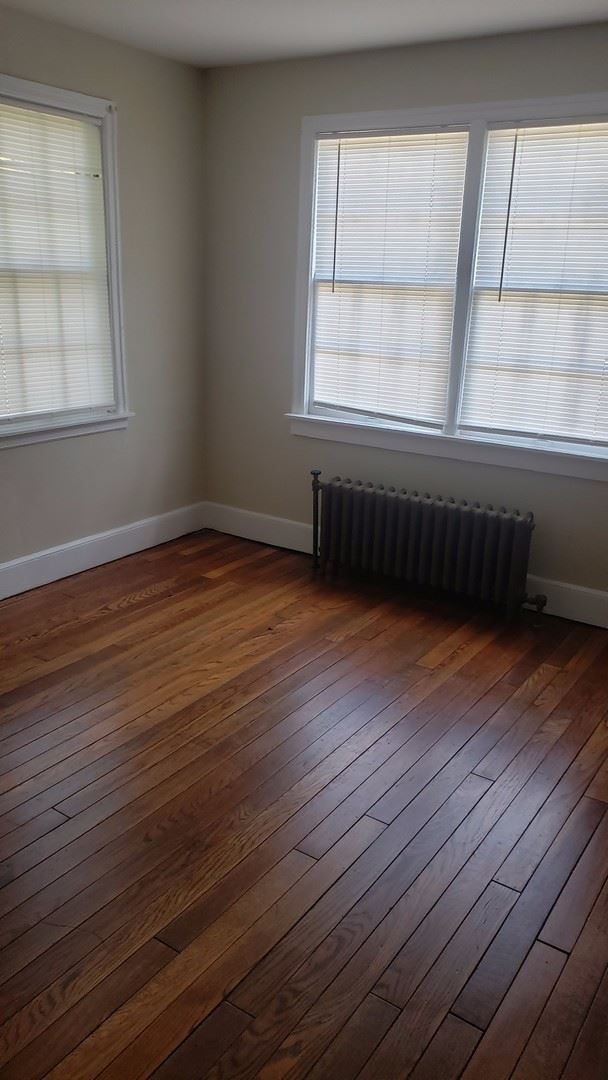 Foto del edificio - 317 E 12th St