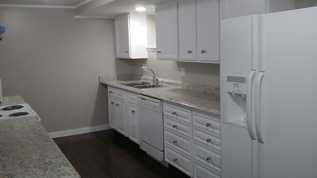 Foto del edificio - 7646 S 2920 W