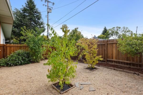 Foto del edificio - 14 Stadium Way