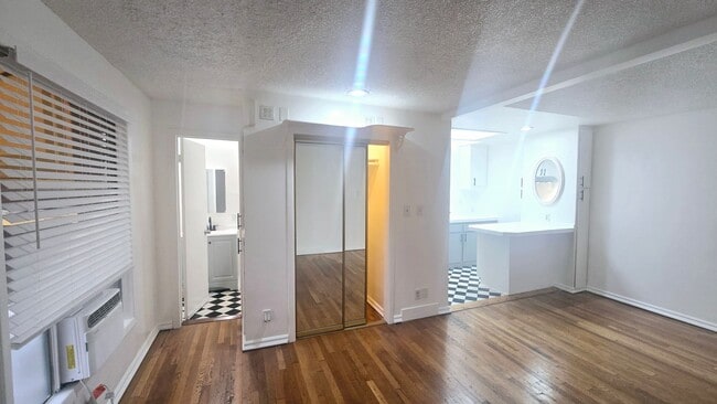 Interior Photo - Essex Manor