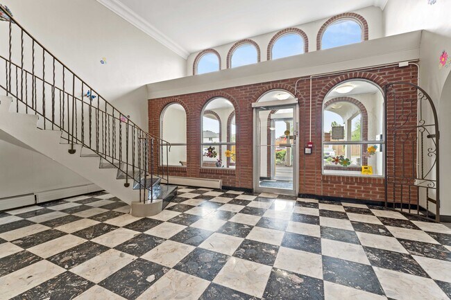 Photo du bâtiment - Southwick Apartments