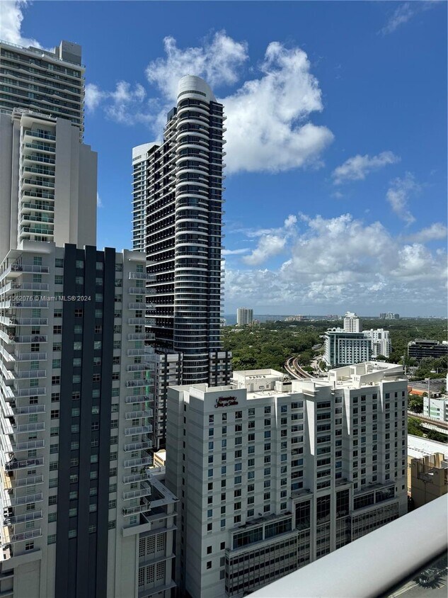 Foto del edificio - 1100S S Miami Ave