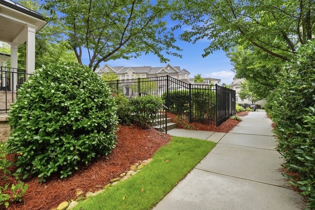 Building Photo - 4245 Deming Cir