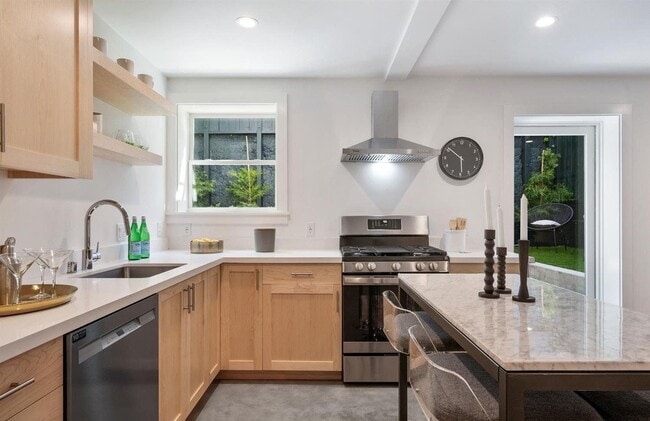 Building Photo - 2983 21st St