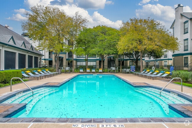 Pool - Westmount at Eldridge