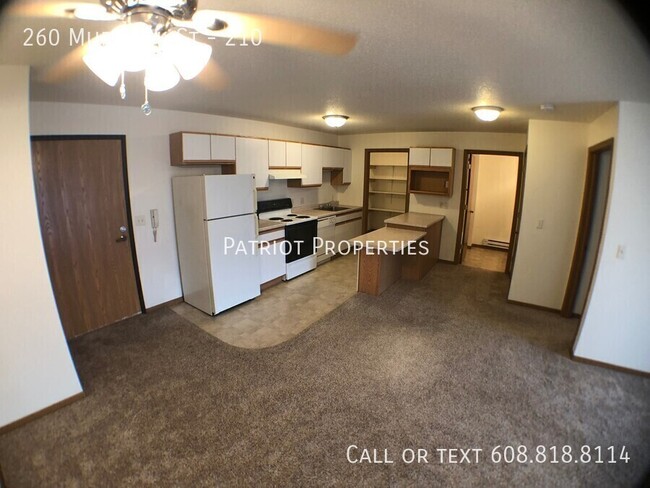 Foto del edificio - 1 bedroom/ 1 bath apartment in Tomah, WI