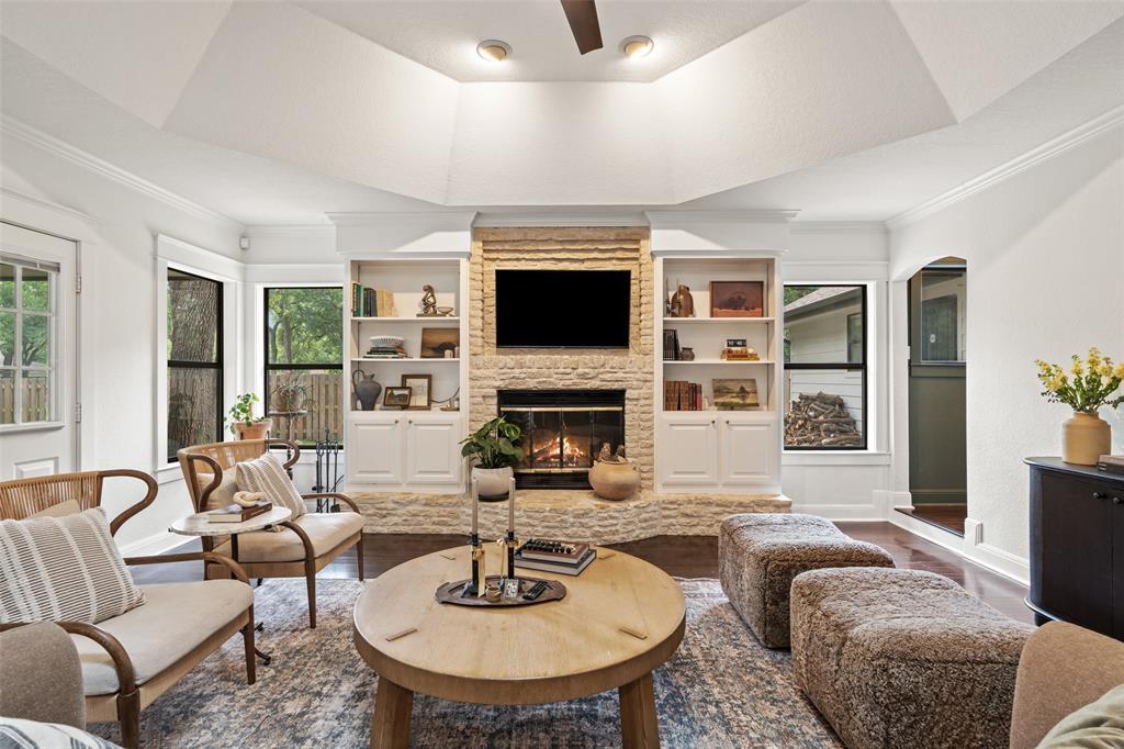 Foto principal - 3701 Indian Point Dr
