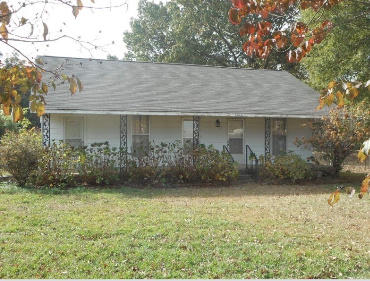 Primary Photo - 515 S Rowlett St
