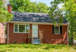 Building Photo - 238 Old Lynchburg Rd