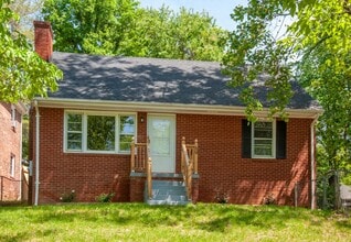 Building Photo - 238 Old Lynchburg Rd