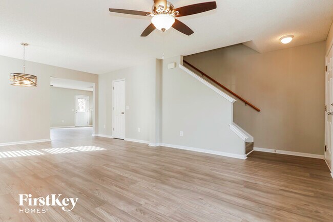 Foto del edificio - 311 Bradley Bend Dr