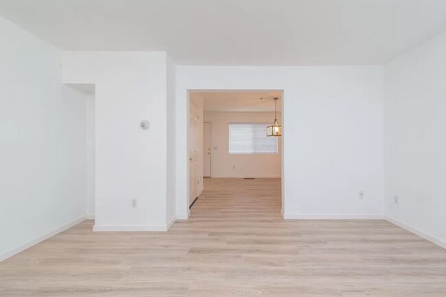 Foto del edificio - 924 E Cotati Ave