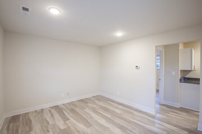 Foto del edificio - 1000 Belmont Ave