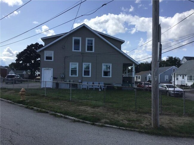 Building Photo - 61 Ordway St
