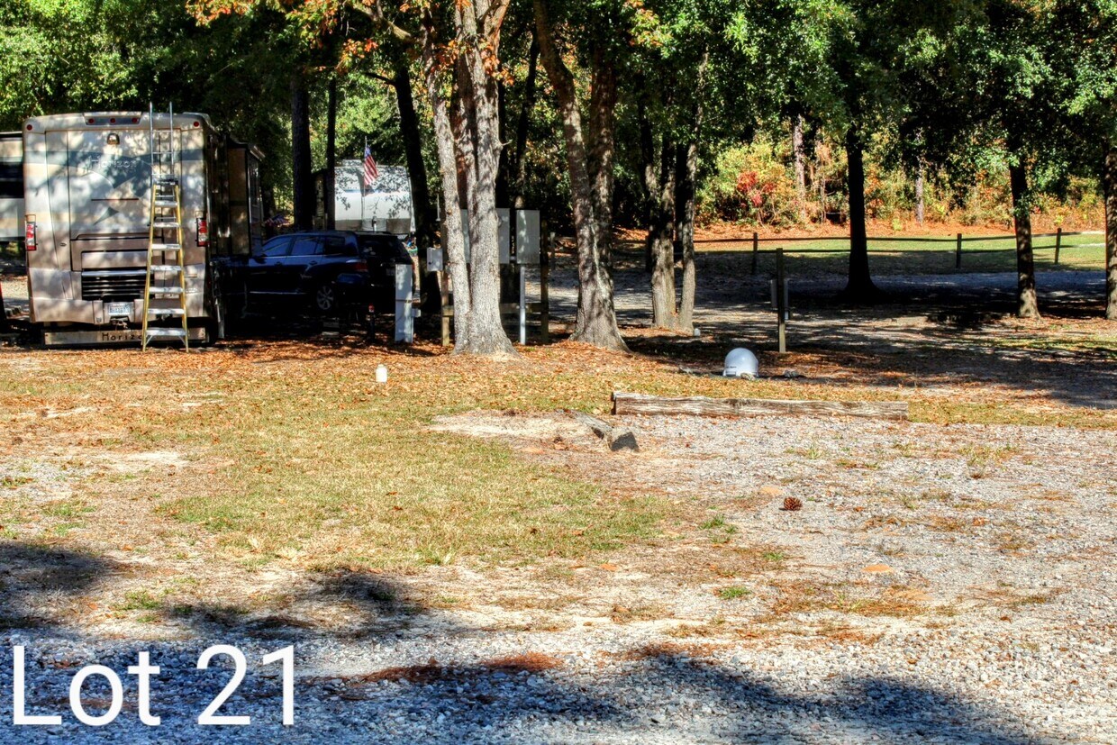 5027 Rivers Collins Rd Unit 21, Waynesboro, GA 30830 Apartment for