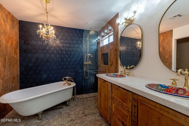 Foto del edificio - 7037 Luz De Espejo Dr