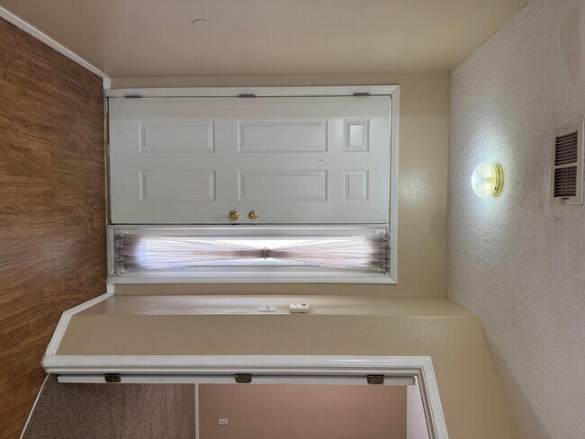Foto del edificio - 256 Glenridge Park Ln NE