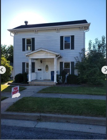 Primary Photo - 221 N Main St
