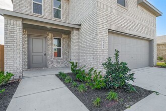 Building Photo - 6323 Geyser Starish Dr