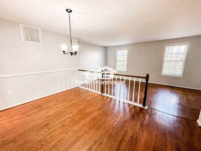 Building Photo - 2307 Patternbond Dr