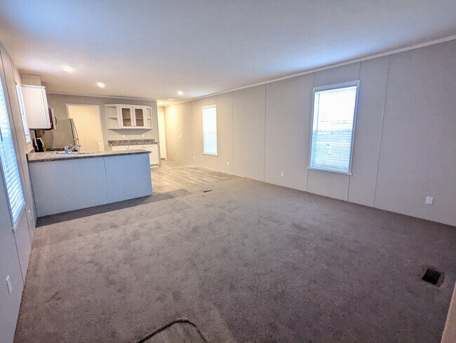 Foto del edificio - 677 Oregon St