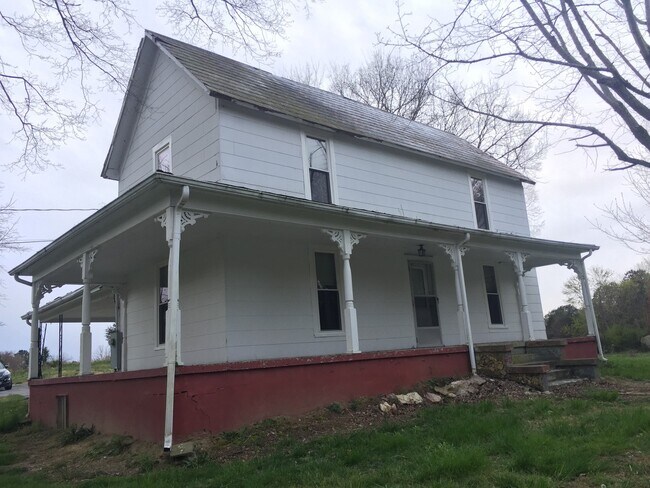 Building Photo - 3004 Bates Pike SE Cleveland TN 37323