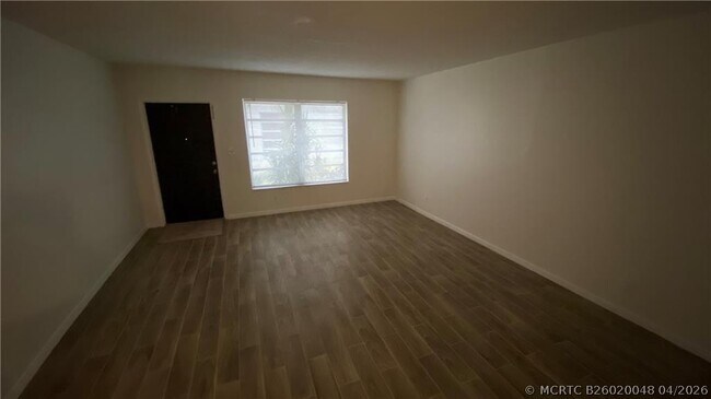Building Photo - 5269 SW 40th Ave