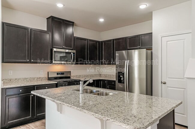 Foto del edificio - 1102 Carpenter Falls Ave