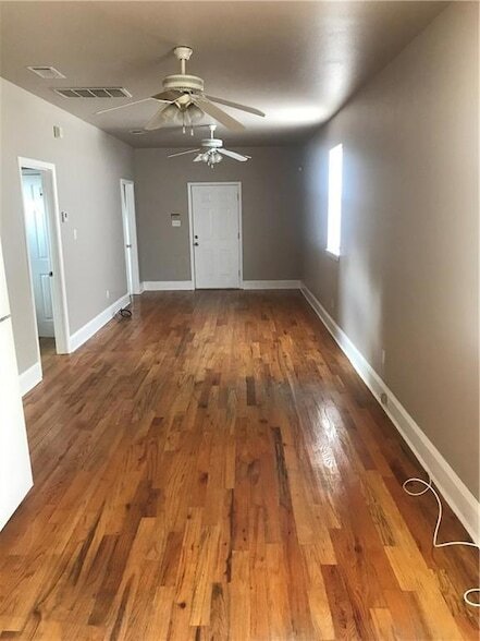 Foto del edificio - 7818 Cohn St