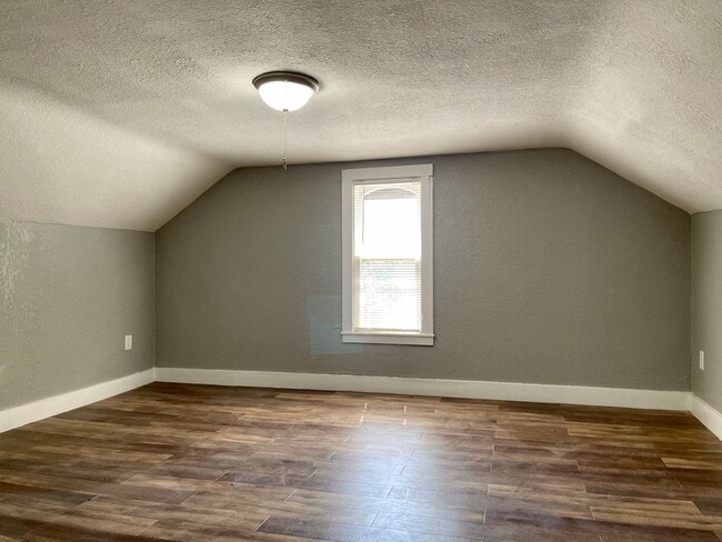 Foto del edificio - 1021 Hudson Rd