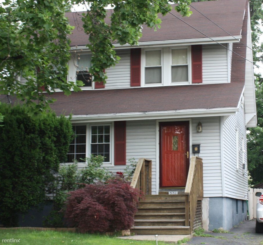 Primary Photo - 371 Teaneck Rd