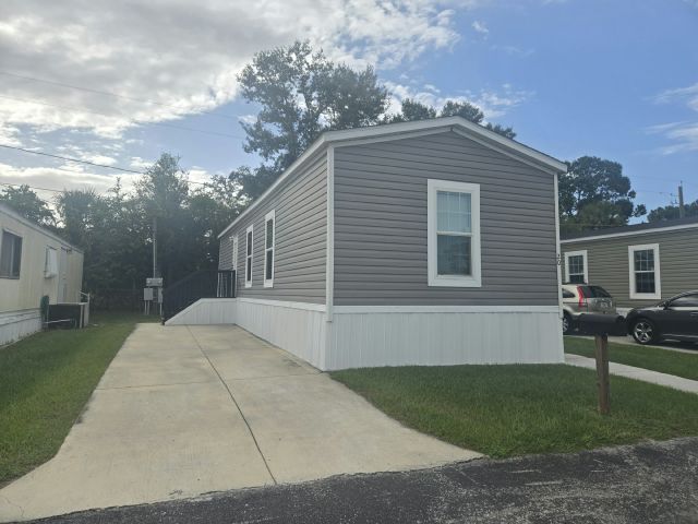 Building Photo - 20 Stebbins Dr