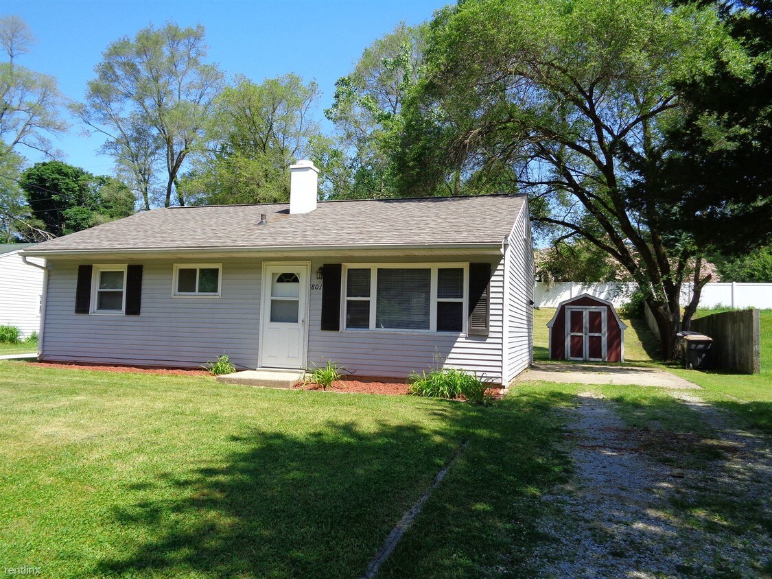 3 br, 1 bath House 801 Shumway Ave House Rental in Portage, MI