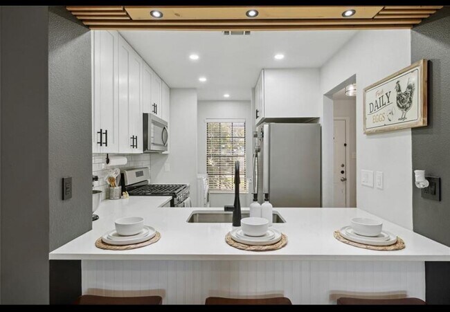 Foto del edificio - 11404 Walnut Ridge Dr