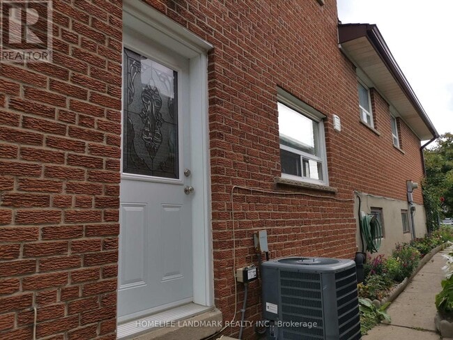 Photo du bâtiment - 219 Shawnee Cir