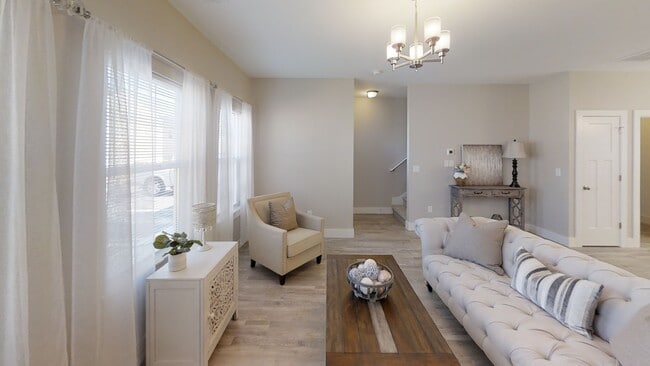 Building Photo - 621 Heavenly Plz
